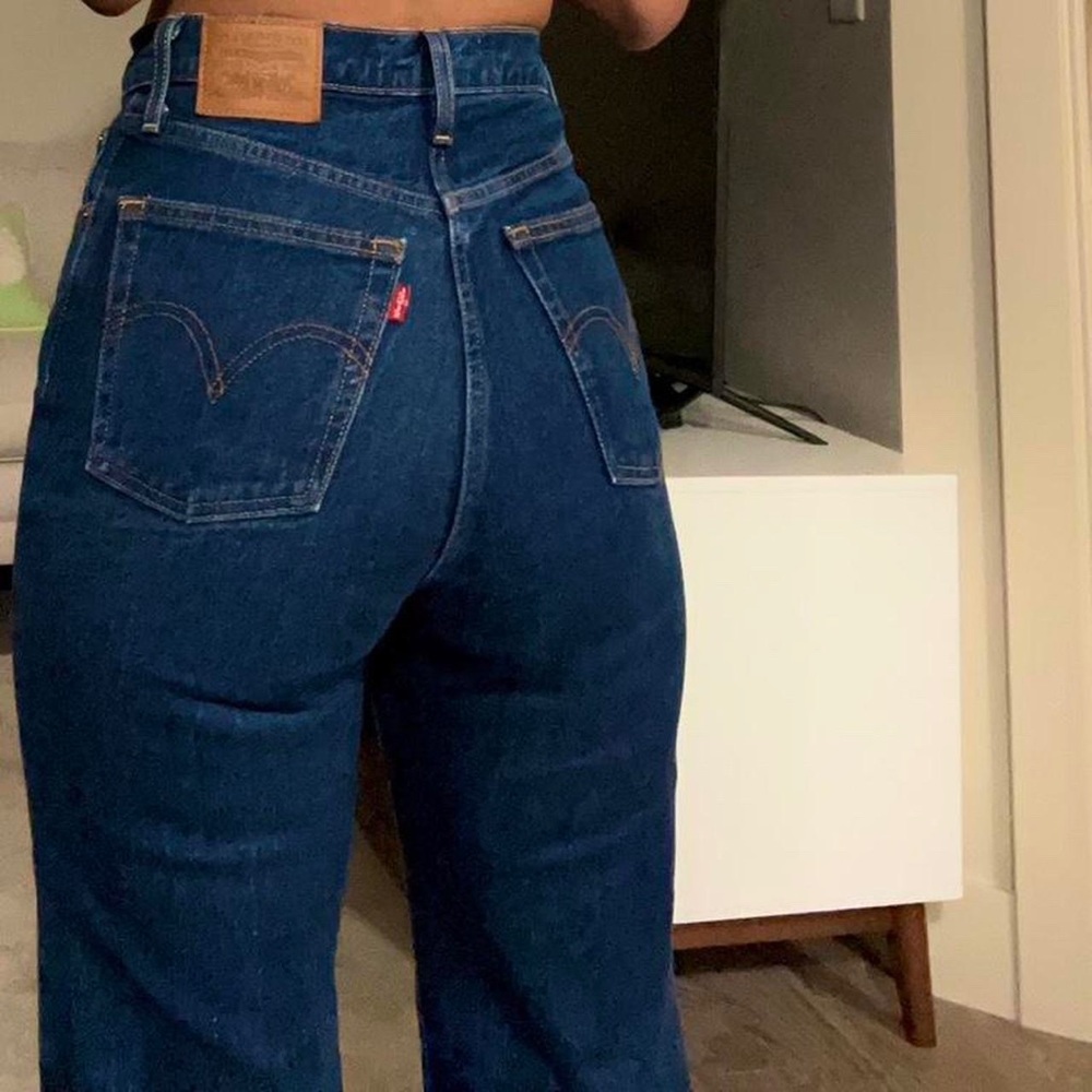 Levis ribcage straight